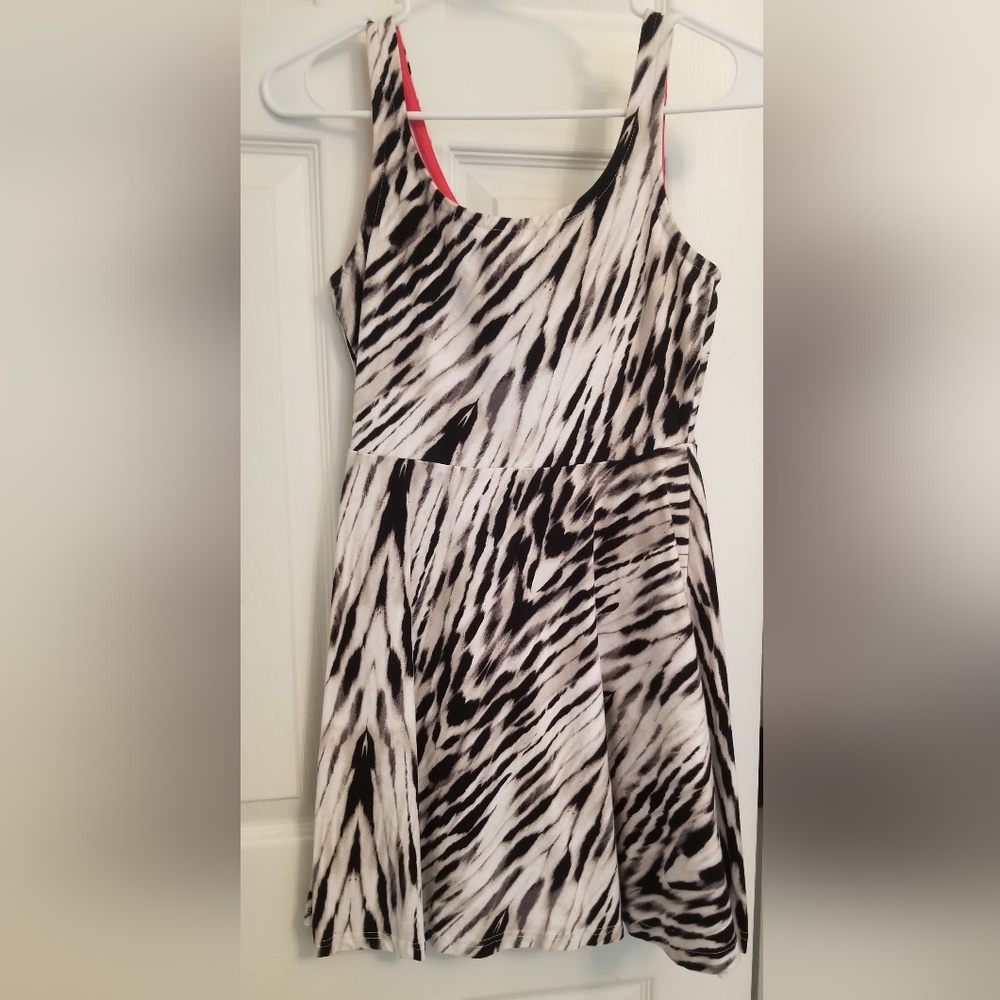 Express Black and White Patterned Dress